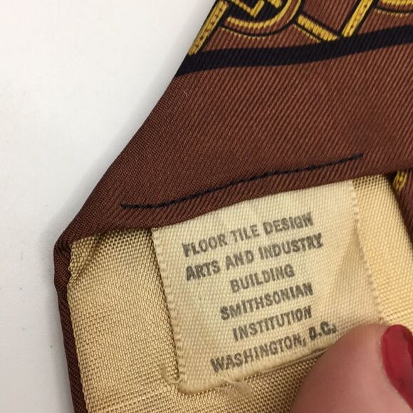 Vintage Smithsonian Institution By Prince Consort Floor Tile  Silk Tie - Picture 7 of 15
